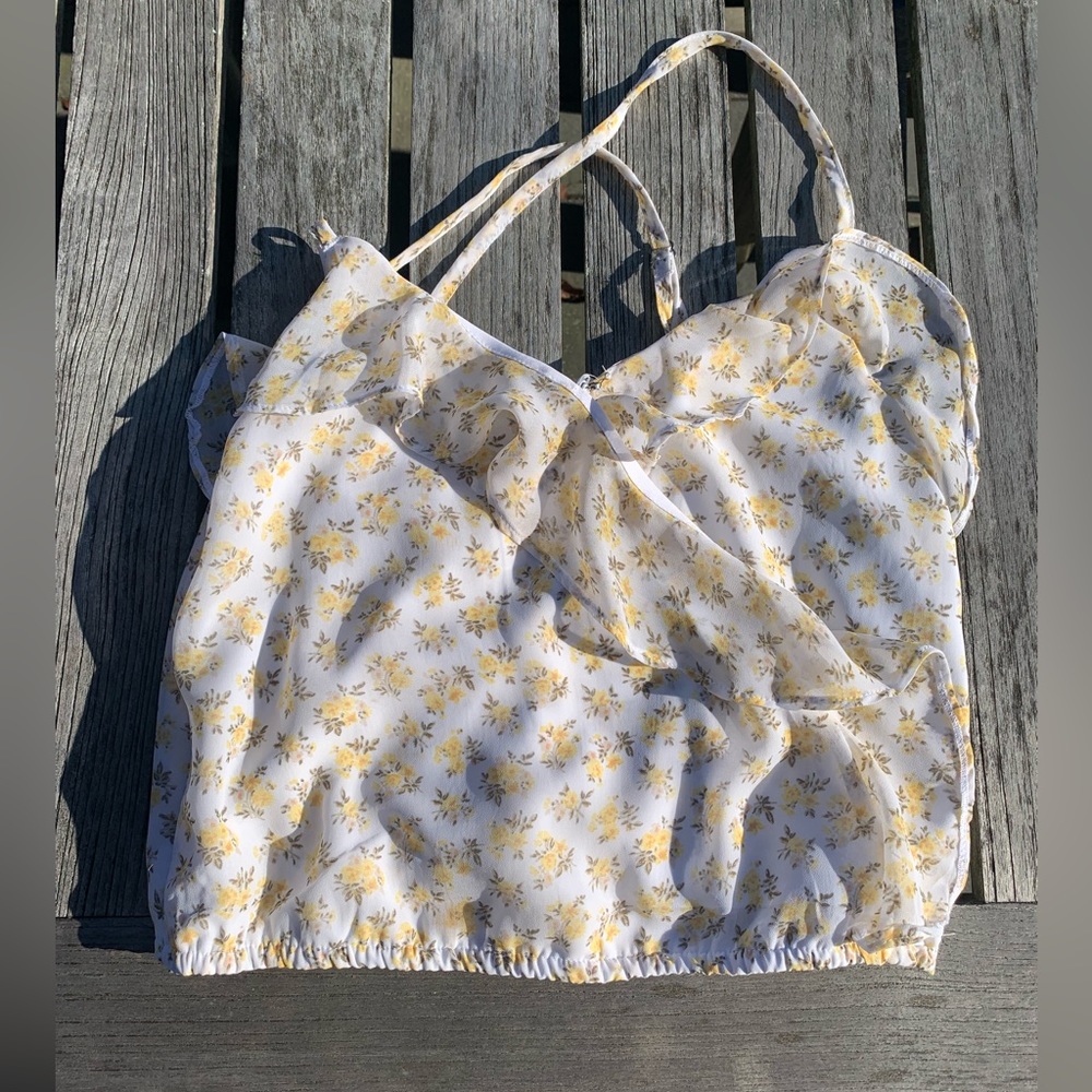 Cropped Puffy Fit Yellow Floral Tank Top from Hollister - women’s size XS